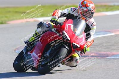 media/Jan-20-2023-Fastrack Riders (Fri) [[f2ad32aba3]]/Level 3/session 5 turn 13/